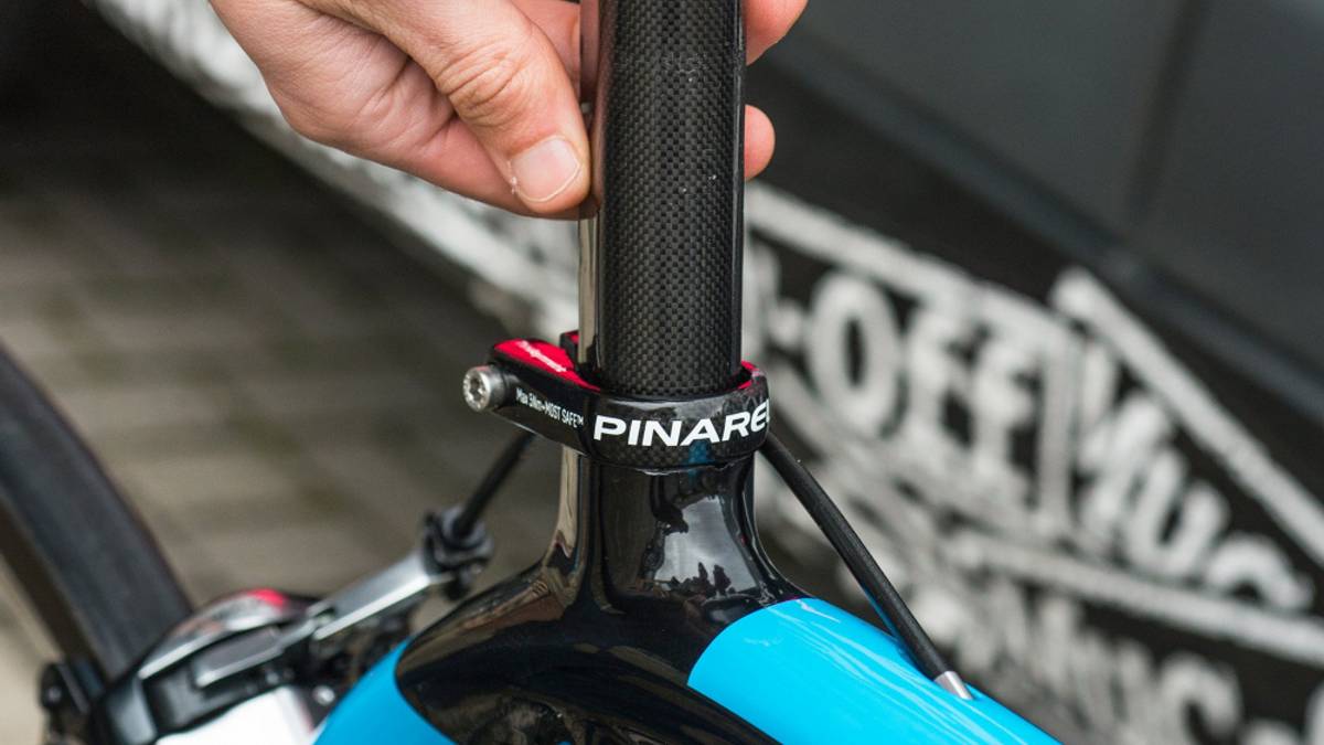 Muc-Off Carbon Gripper